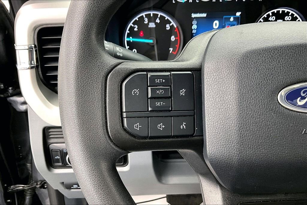 Used 2025 Ford F350 XLT w/ FX4 Off-Road Package image 17