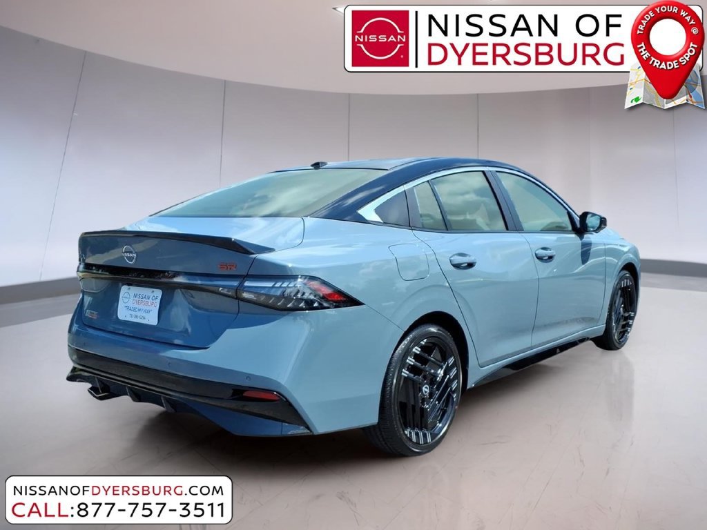 New 2026 Nissan Sentra SR w/ SR Premium Package FWD image 3