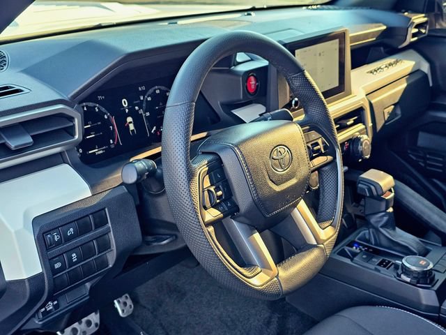 Used 2024 Toyota Tacoma TRD Sport AWD/4WD image 15