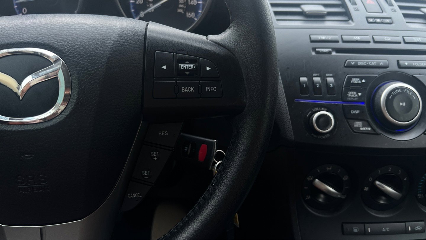 Used 2012 MAZDA MAZDA3 i Touring image 27