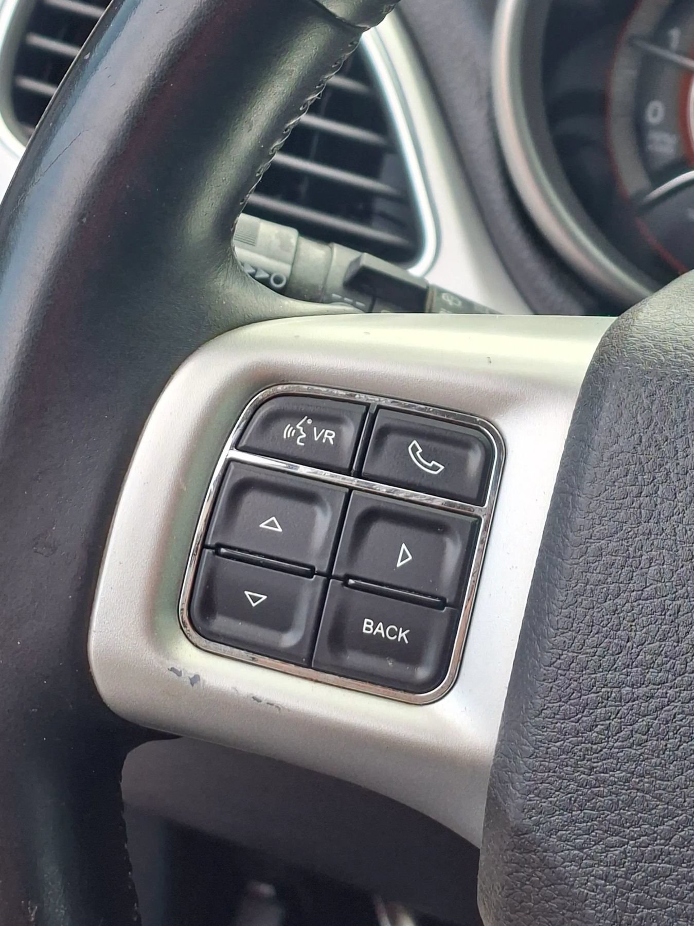 Used 2016 Dodge Journey SE w/ Flexible Seating Group FWD image 21