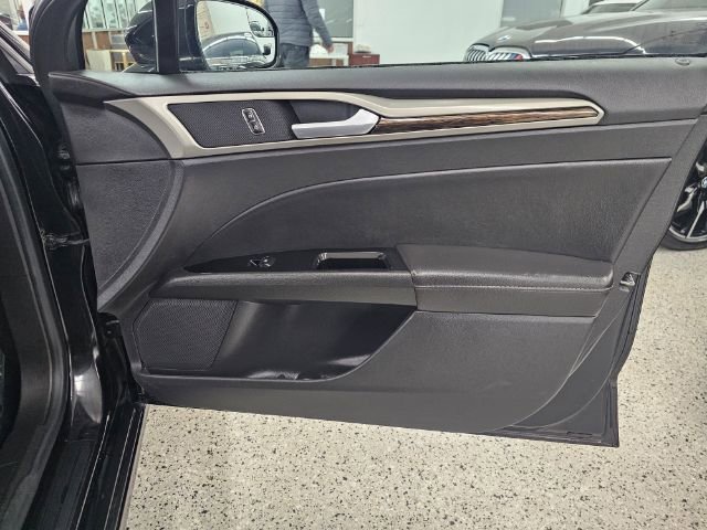 Used 2013 Ford Fusion SE image 30