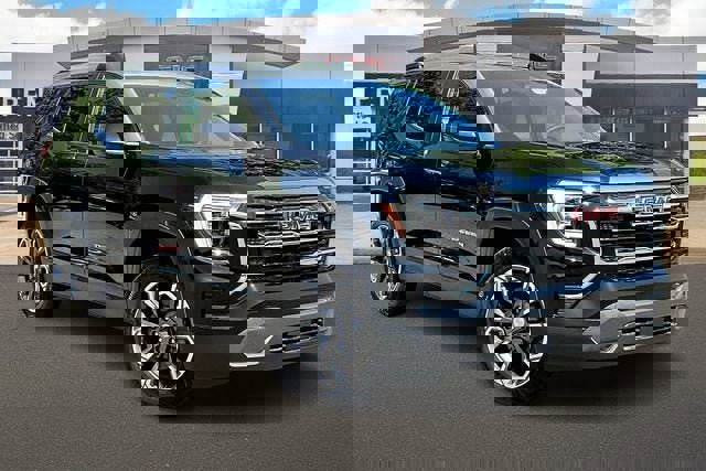 New 2026 GMC Terrain Elevation w/ Elevation Premium Package image 2