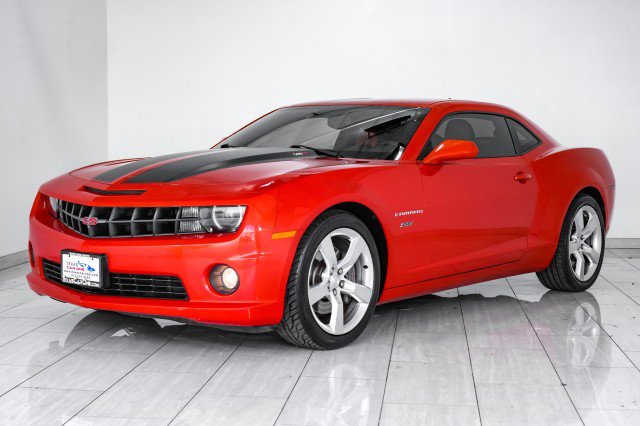 Used 2010 Chevrolet Camaro SS w/ RS Package image 4
