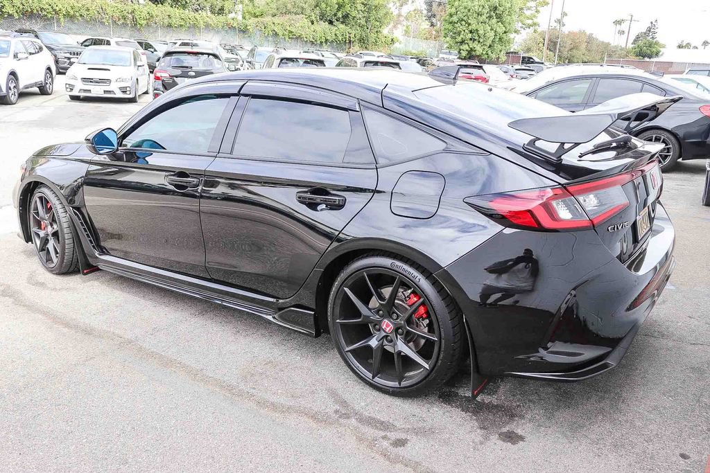 Used 2025 Honda Civic Type R image 7