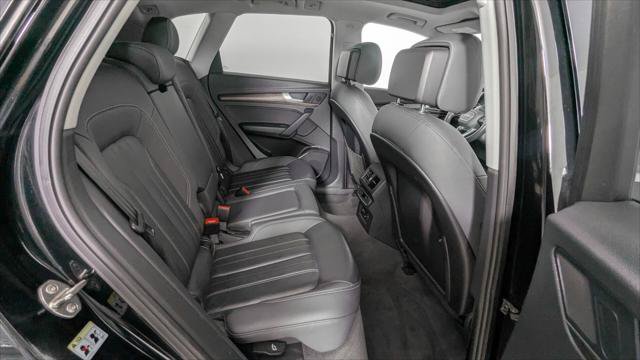 Used 2021 Audi Q5 2.0T Premium w/ Convenience Package AWD/4WD image 22