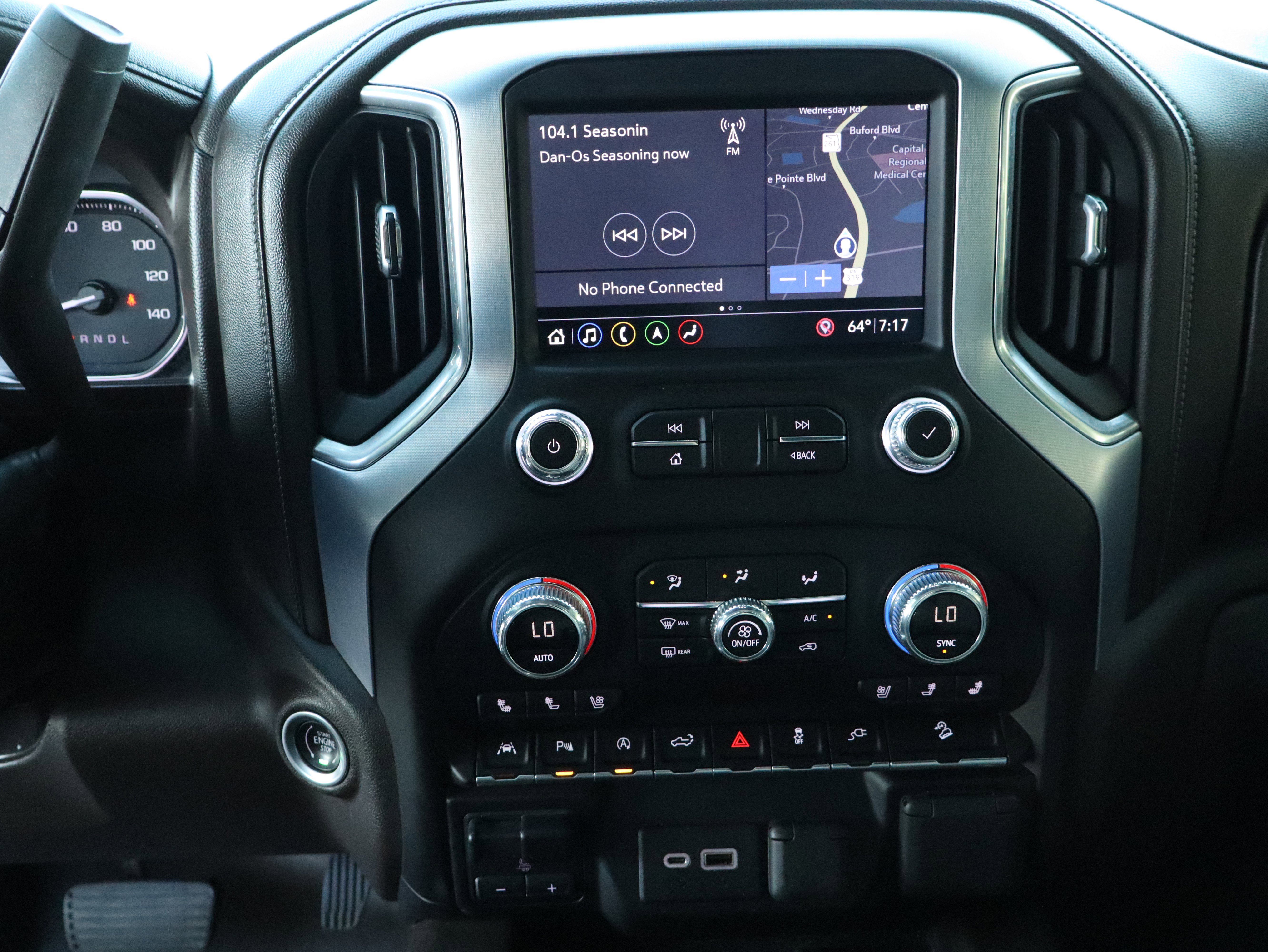 Used 2019 GMC Sierra 1500 SLT w/ SLT Premium Plus Package AWD/4WD image 29