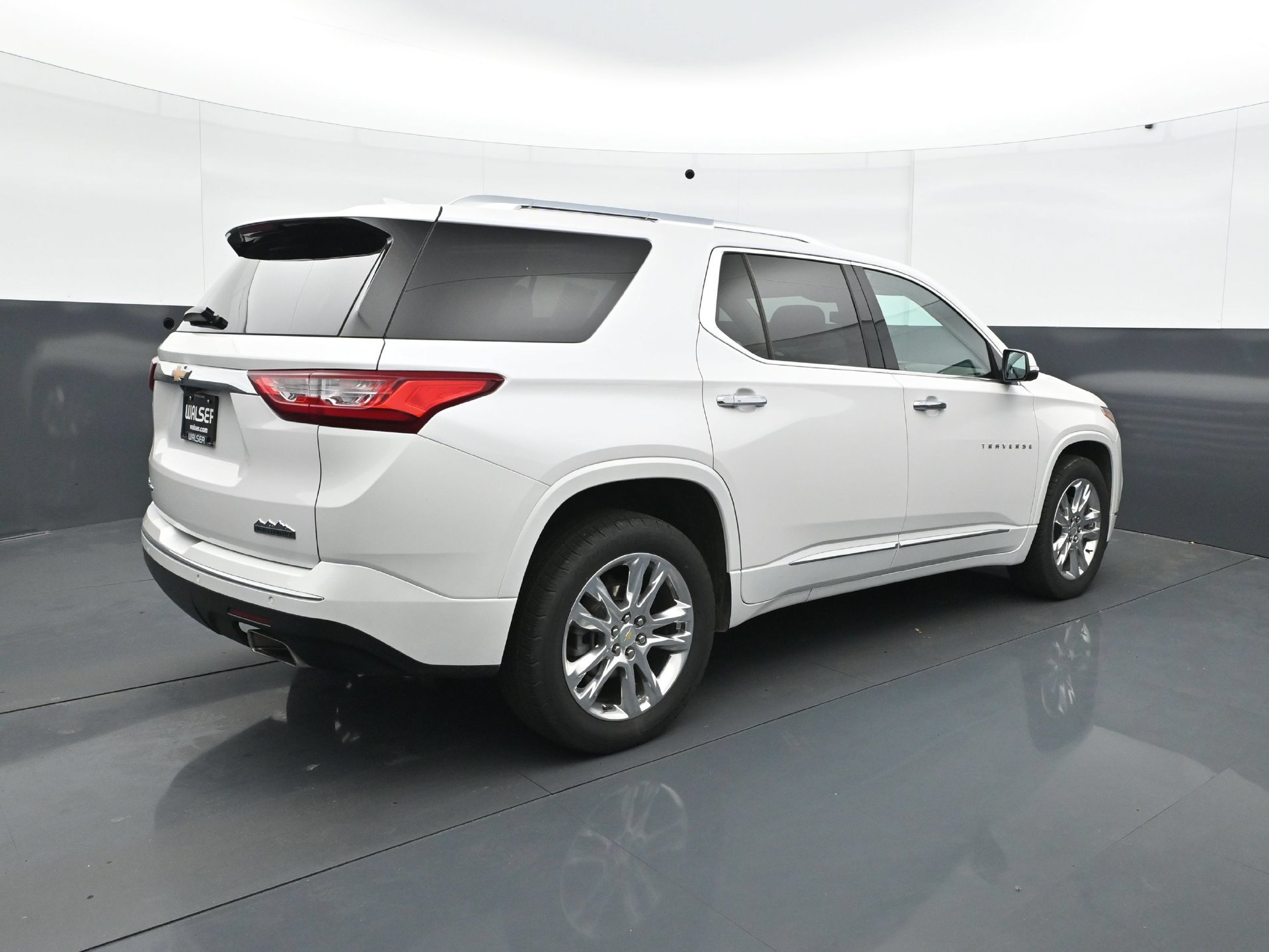 Used 2021 Chevrolet Traverse High Country AWD/4WD image 7