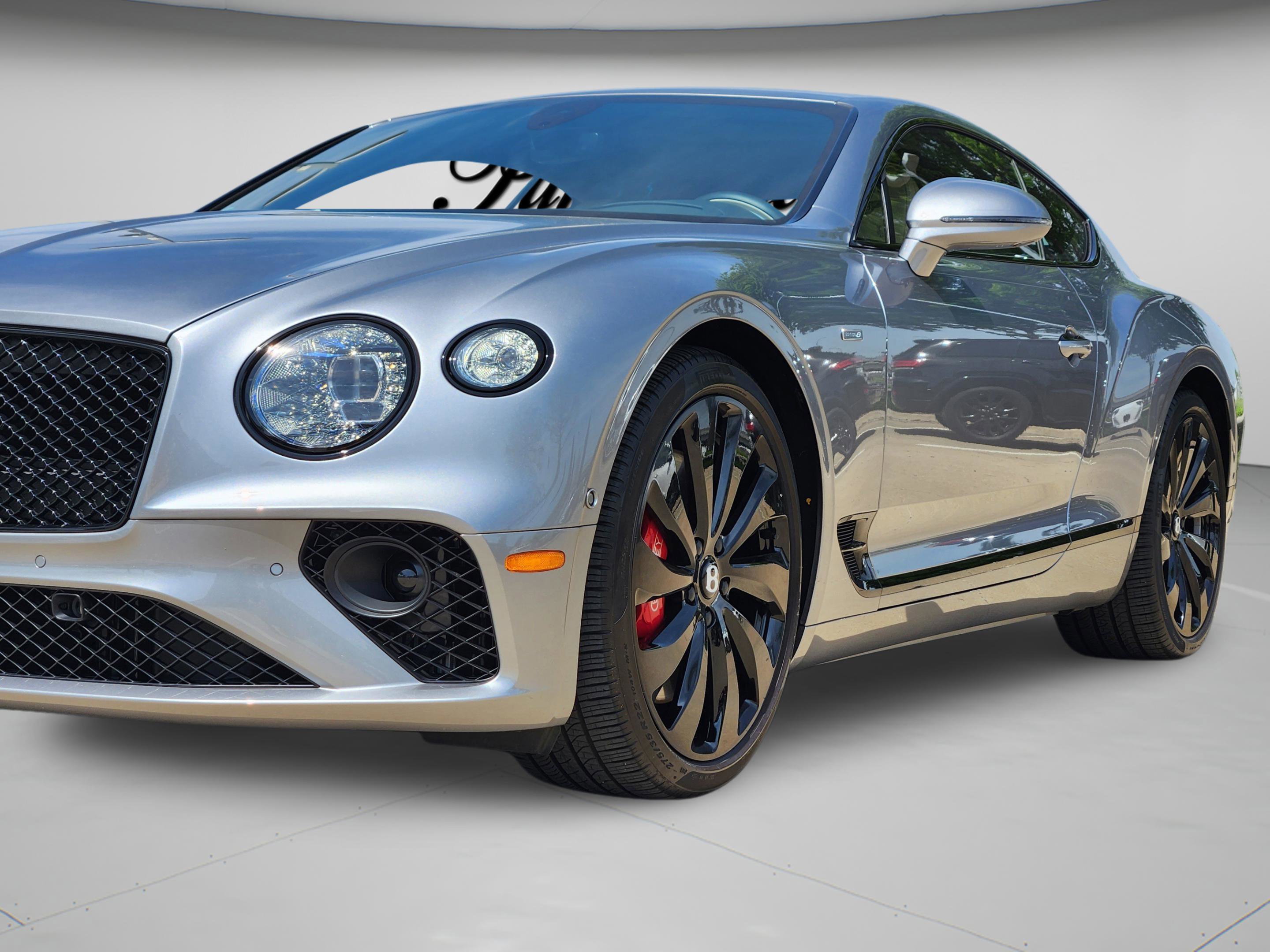 Used 2024 Bentley Continental GT image 2