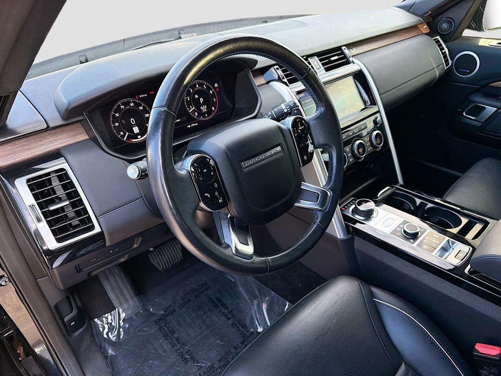 Used 2020 Land Rover Discovery HSE image 27