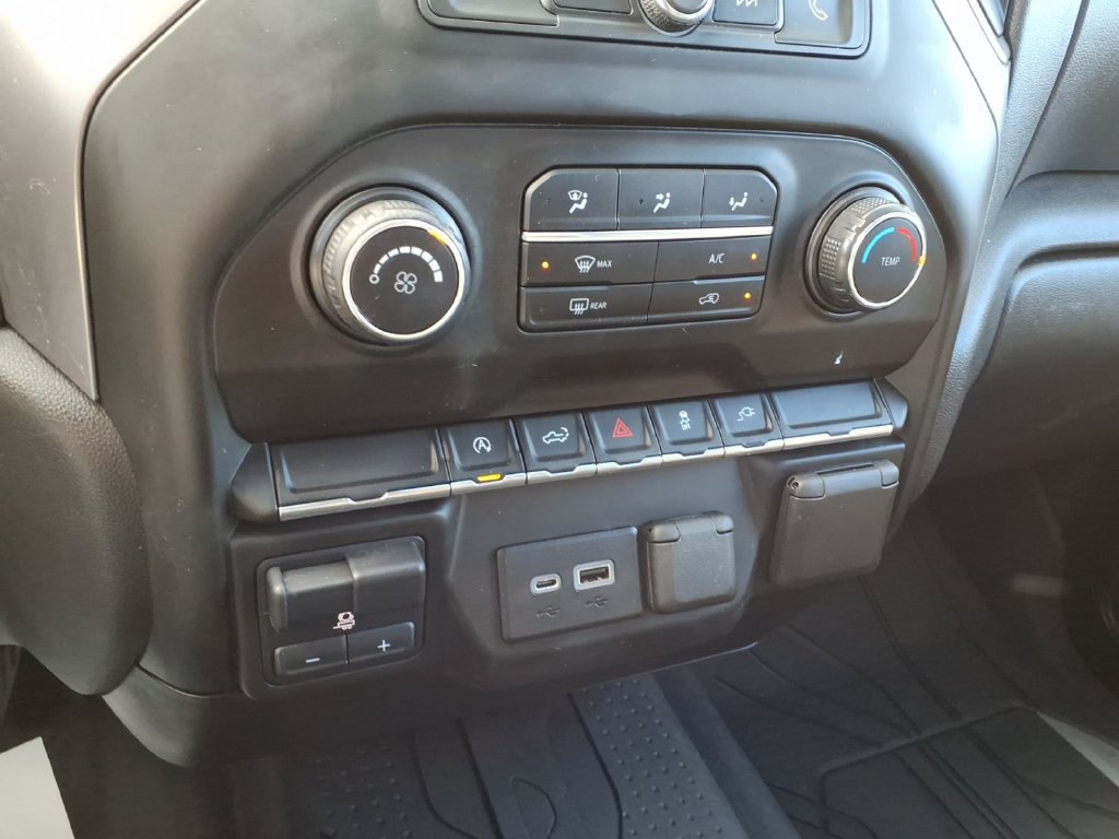 Used 2021 Chevrolet Silverado 1500 Custom AWD/4WD image 19