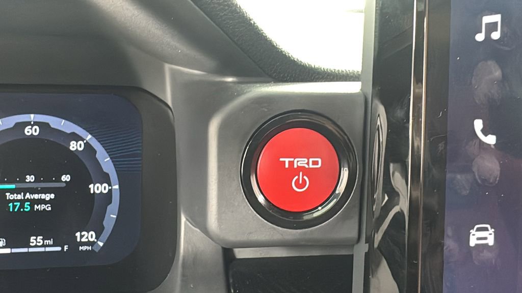 Used 2025 Toyota Tacoma TRD Sport image 23