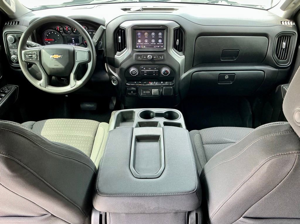 Used 2024 Chevrolet Silverado 2500 Custom w/ Custom Value Package image 32