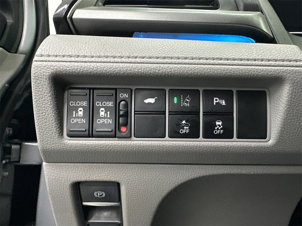 Used 2018 Honda Odyssey Elite image 38