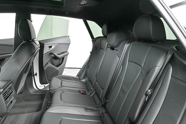 New 2025 Audi Q8 Premium image 19