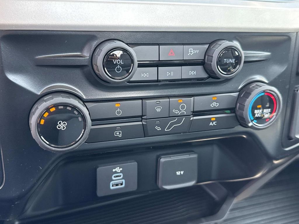 New 2025 Ford F350 XL w/ XL Chrome Package image 26