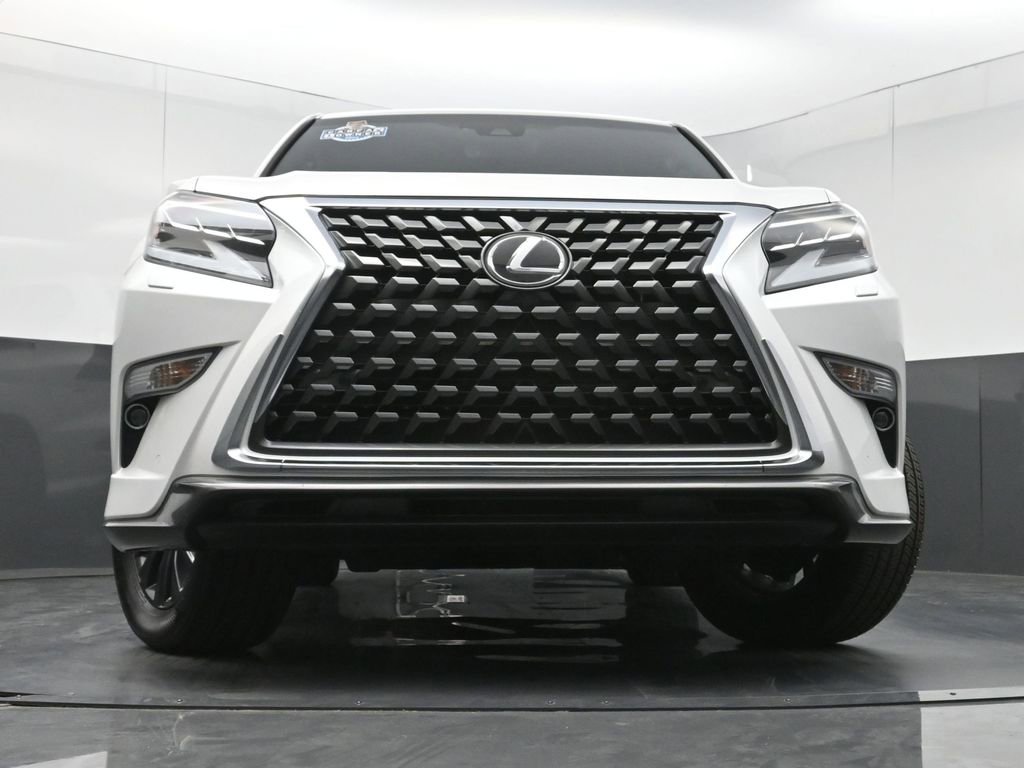 Used 2023 Lexus GX 460 Premium w/ Accessory Package image 29