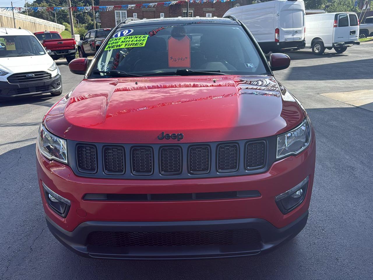 Used 2019 Jeep Compass Latitude AWD/4WD image 30