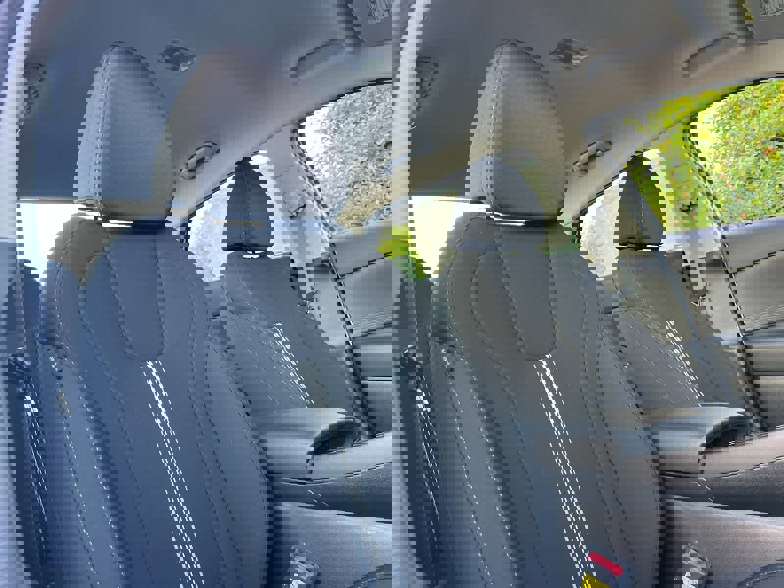 New 2025 Hyundai Elantra Blue image 16