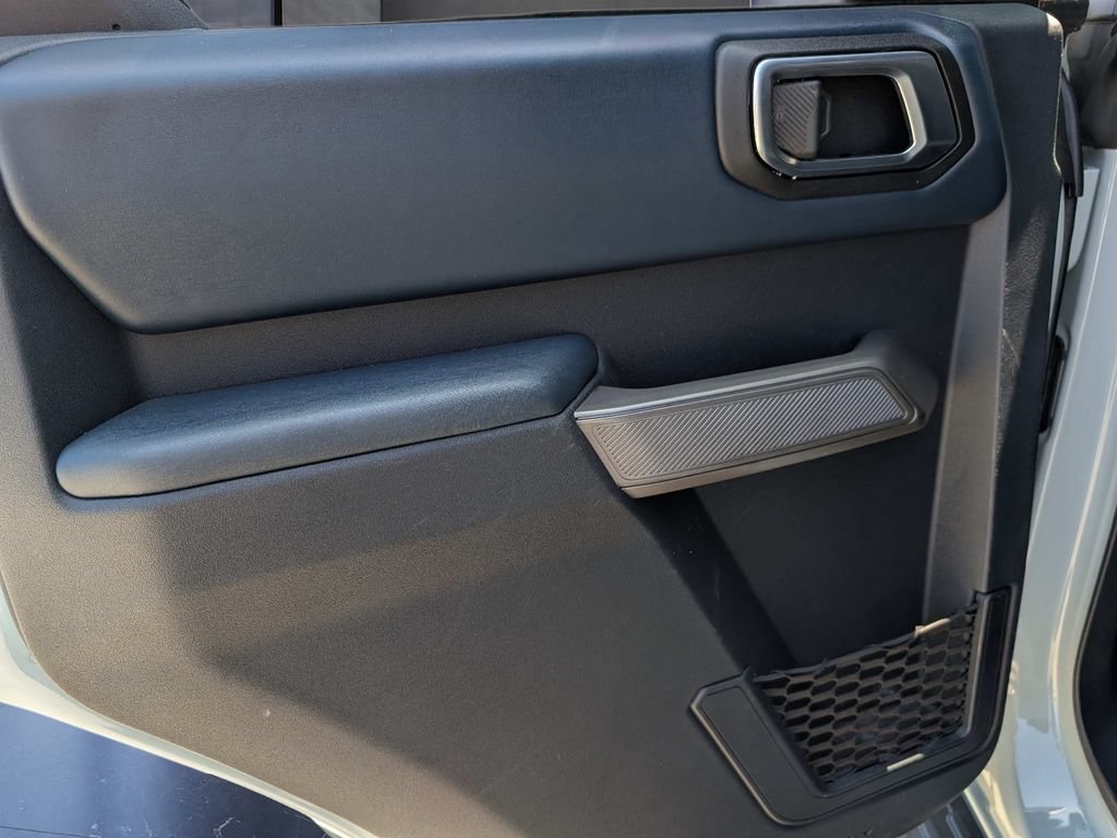Used 2021 Ford Bronco Outer Banks AWD/4WD image 14