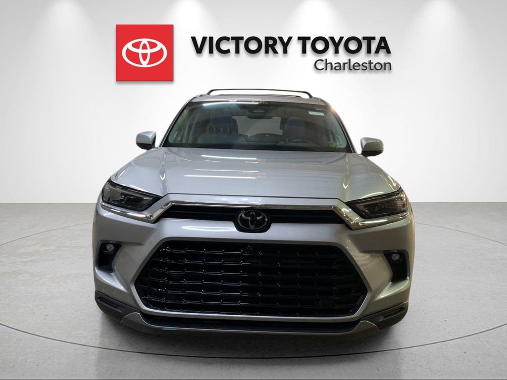Used 2024 Toyota Grand Highlander Limited image 8