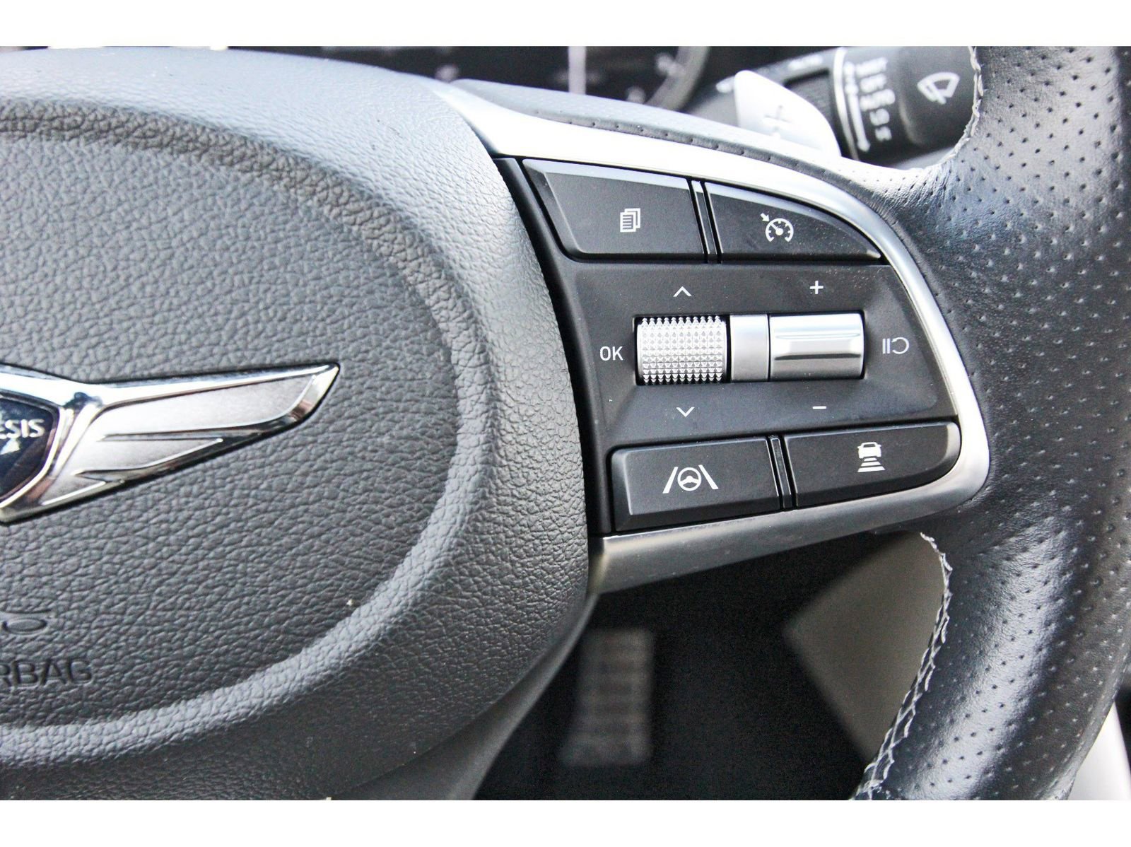 Used 2023 Genesis G70 3.3T w/ Sport Prestige Package image 20
