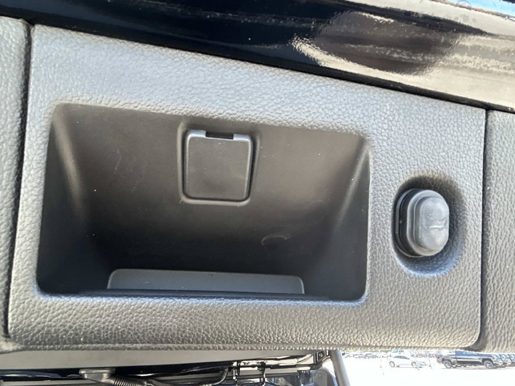Used 2020 Chevrolet Tahoe LT RWD image 13