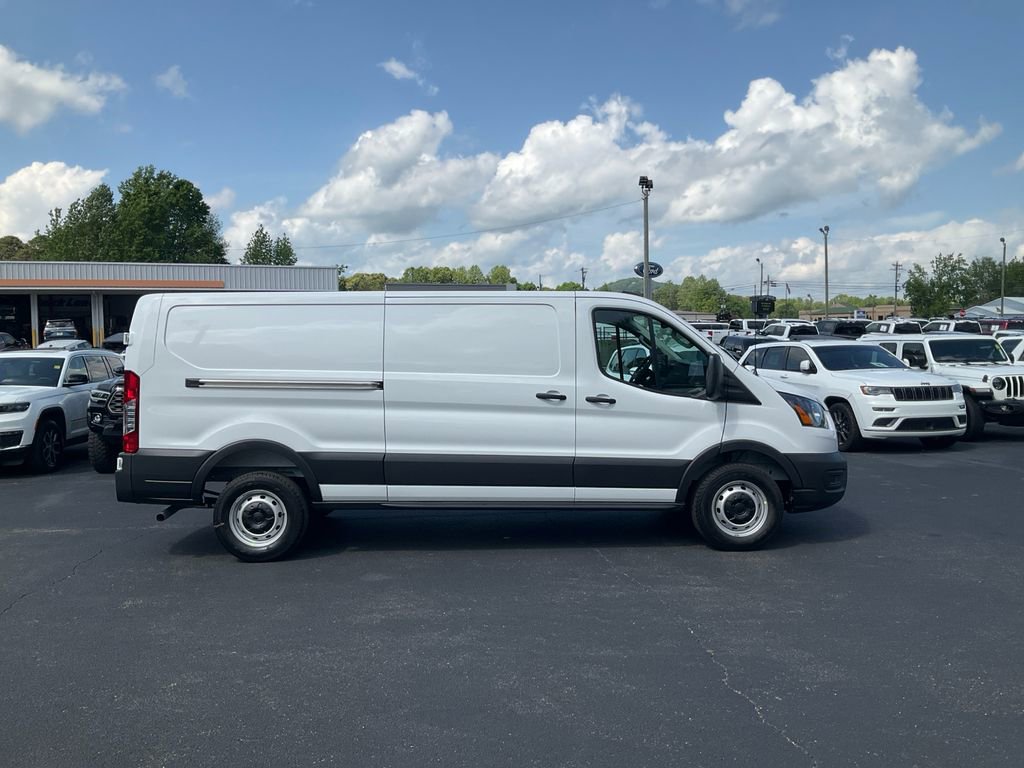 New 2026 Ford Transit 250 Low Roof RWD image 4