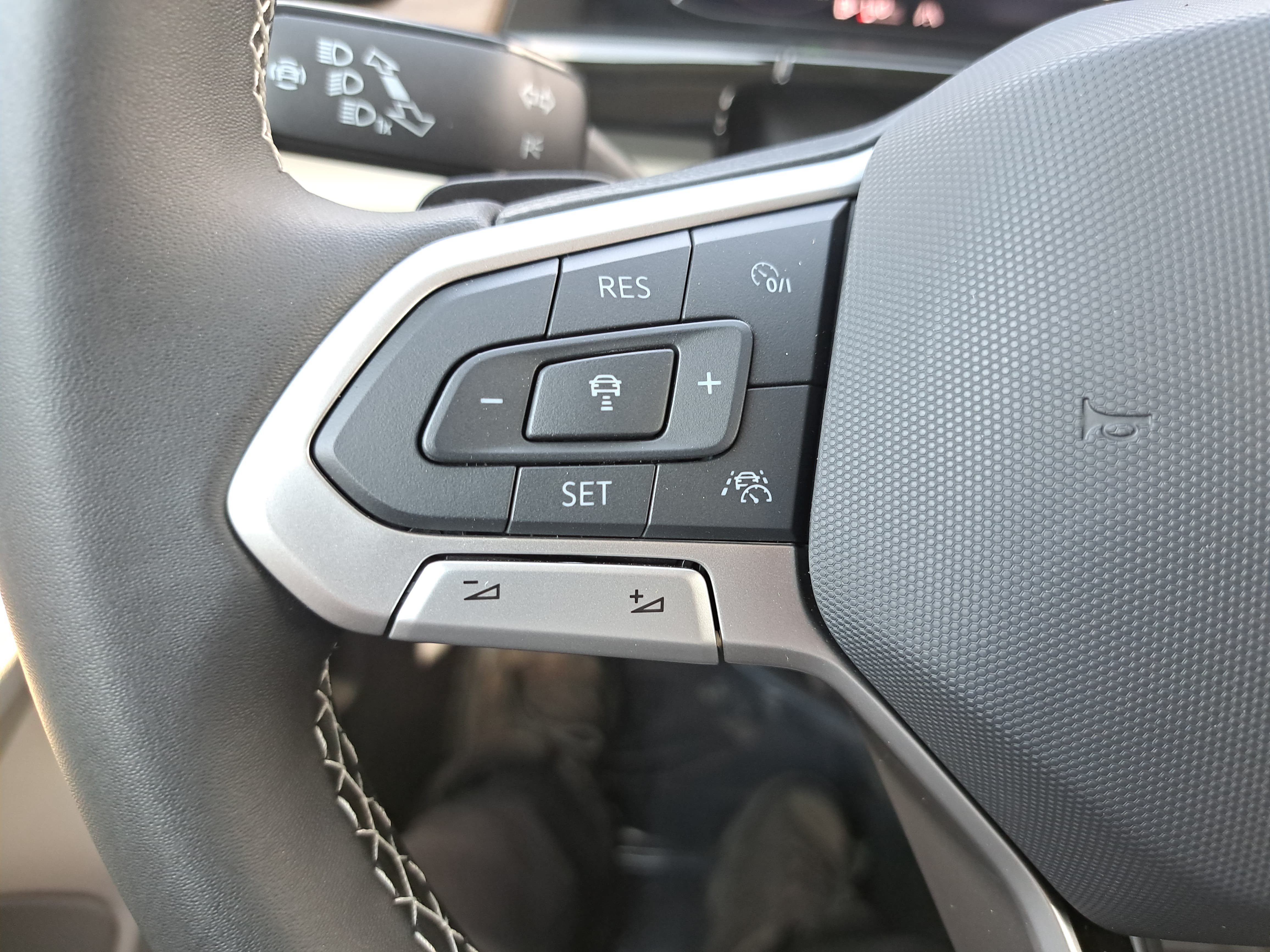 New 2026 Volkswagen Atlas SE AWD/4WD image 17