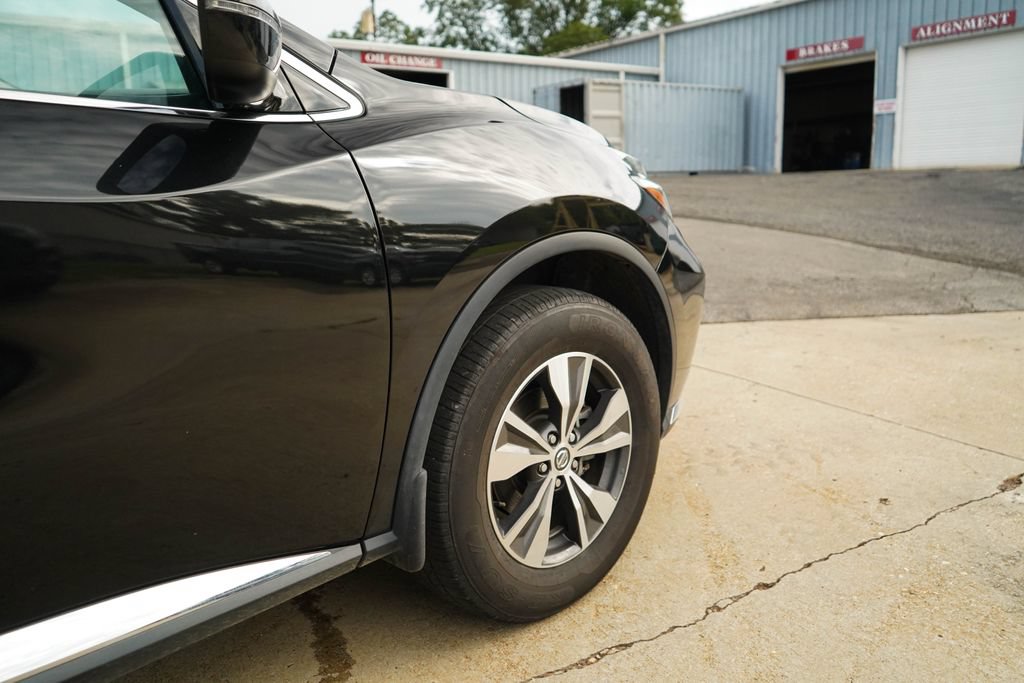 Used 2022 Nissan Murano SV FWD image 17