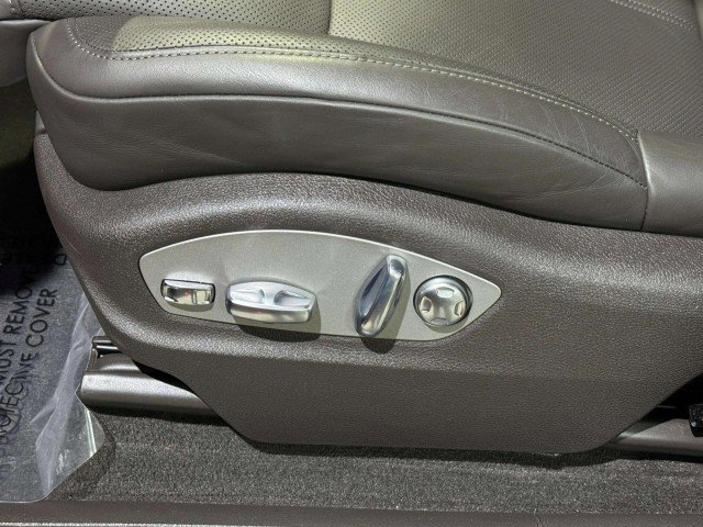 Used 2024 Porsche Macan image 33