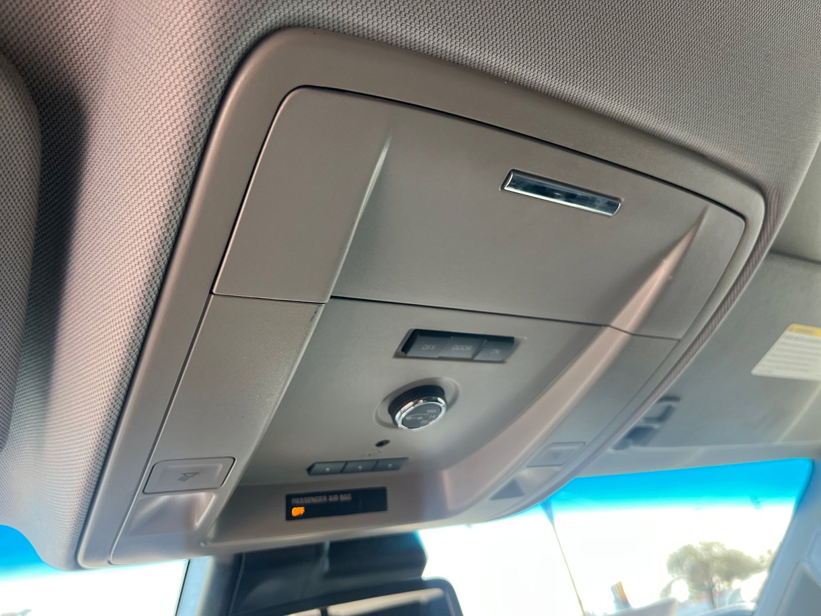 Used 2015 Chevrolet Tahoe LT w/ Luxury Package image 32