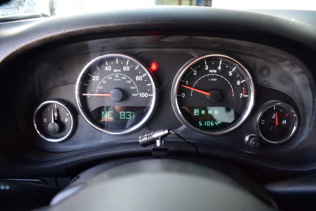 Used 2017 Jeep Wrangler Unlimited Rubicon w/ Connectivity Group AWD/4WD image 36