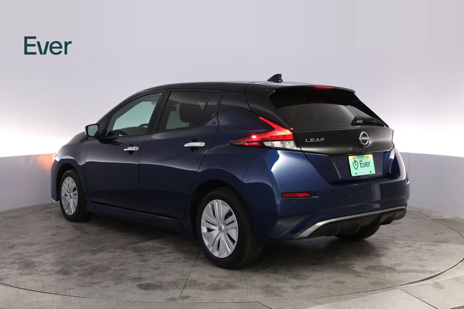 Used 2025 Nissan Leaf S FWD image 17