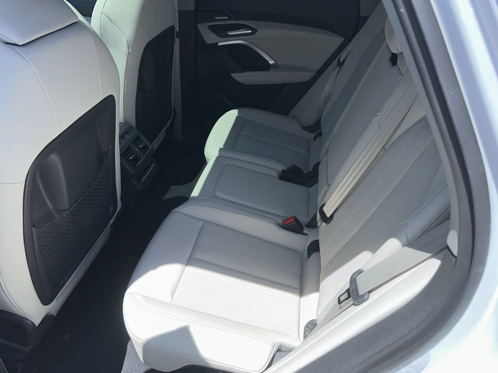 Used 2025 Audi Q5 Prestige AWD/4WD image 7