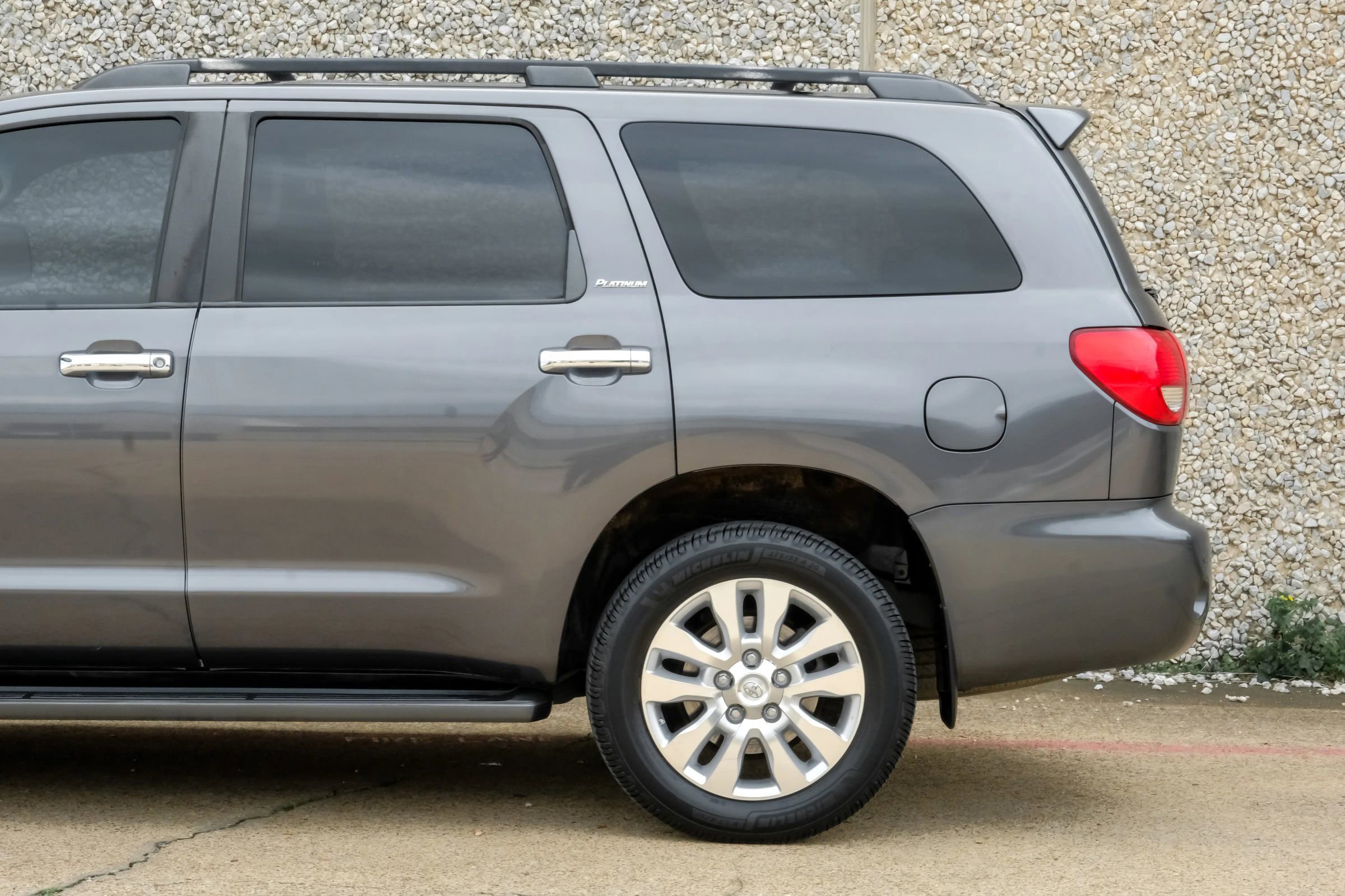 Used 2011 Toyota Sequoia Platinum AWD/4WD image 14