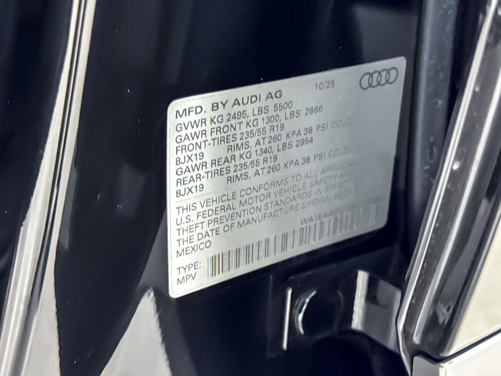 Used 2025 Audi Q5 Premium Plus w/ Premium Plus AWD/4WD image 29