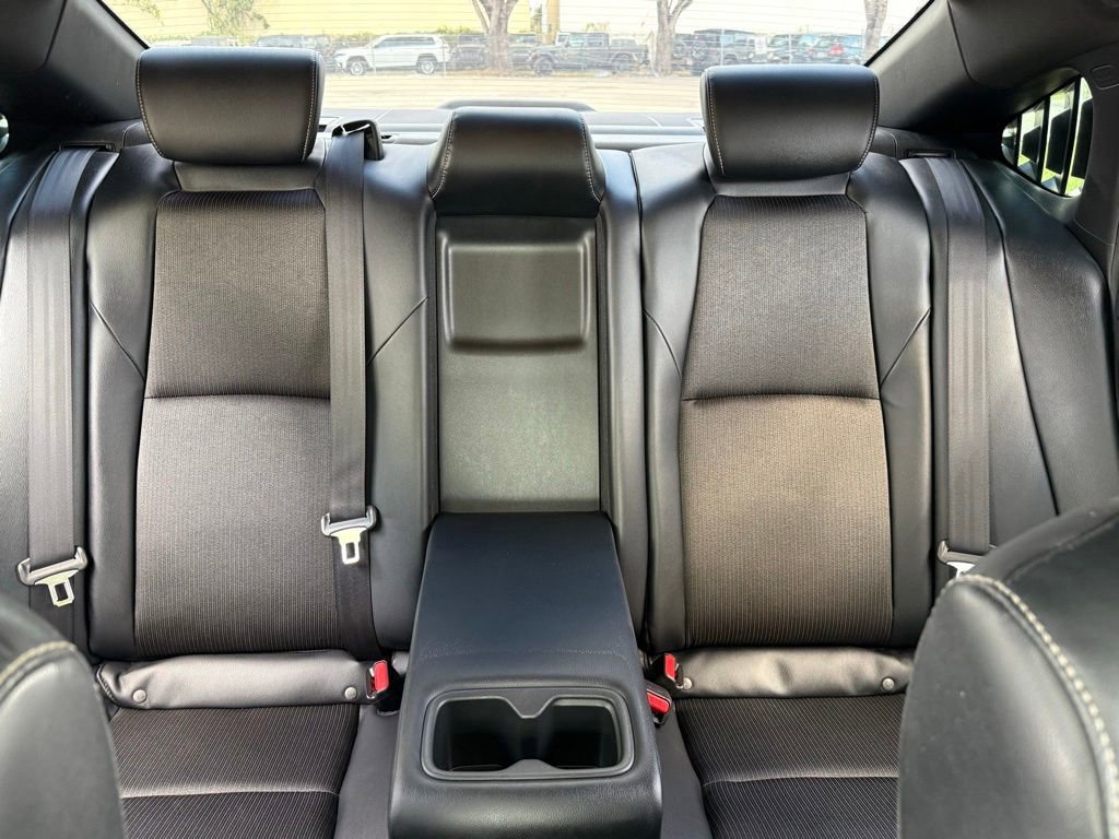 Used 2018 Honda Accord Sport image 13