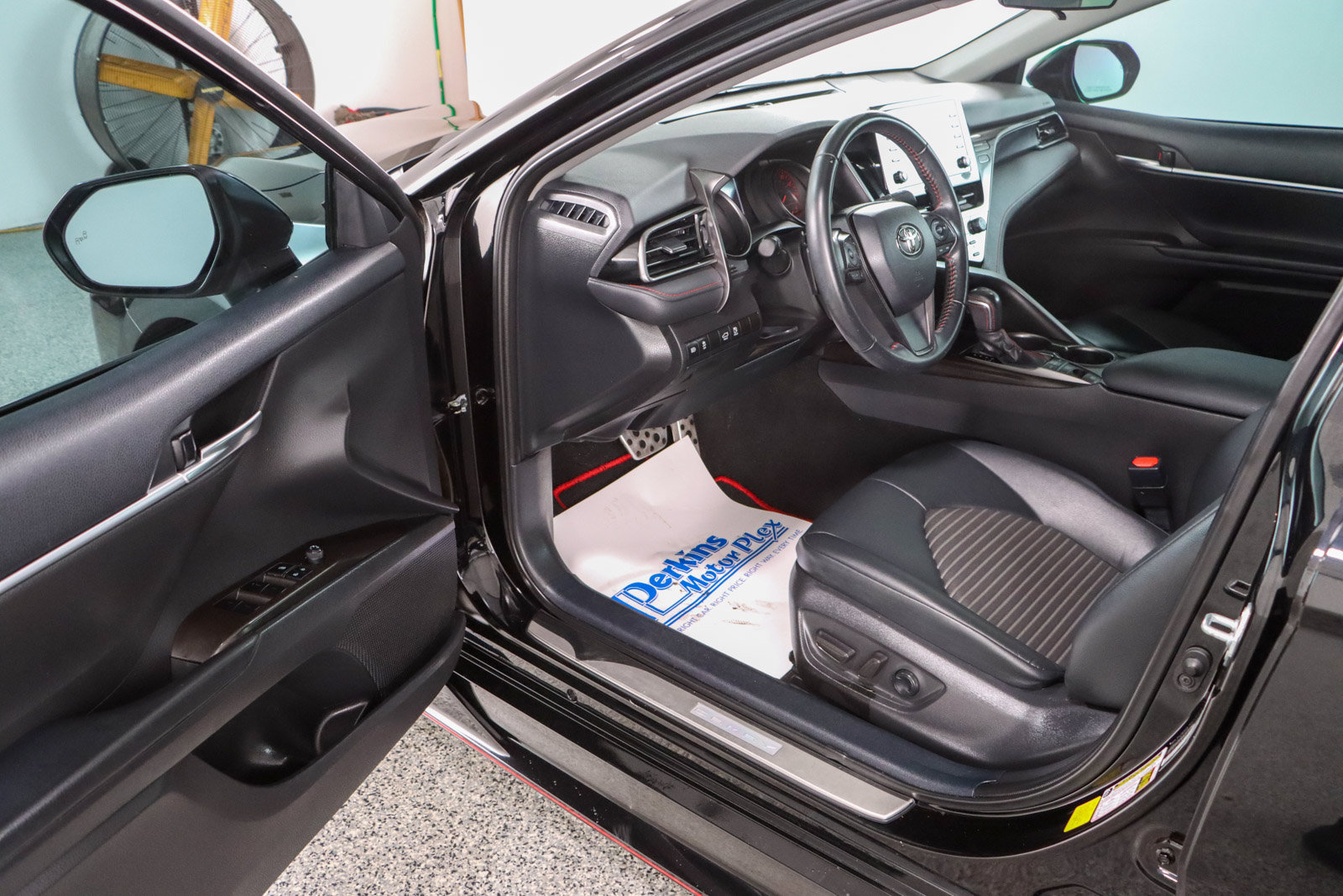 Used 2022 Toyota Camry TRD FWD image 3