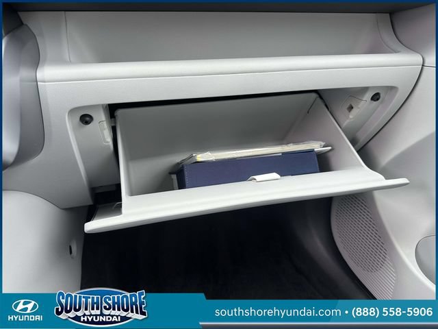 Certified 2025 Hyundai Kona SEL AWD/4WD image 40