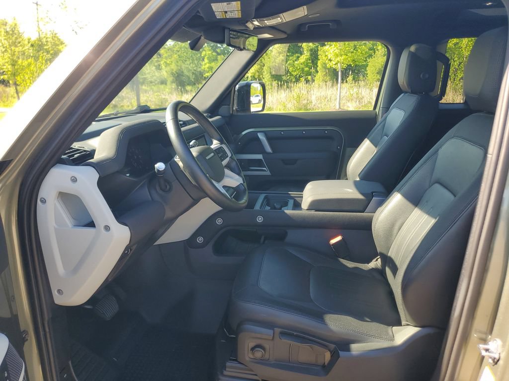 Certified 2022 Land Rover Defender 90 X-Dynamic S AWD/4WD image 14