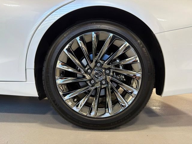 Used 2025 Lexus ES 300h w/ Technology Package FWD image 35