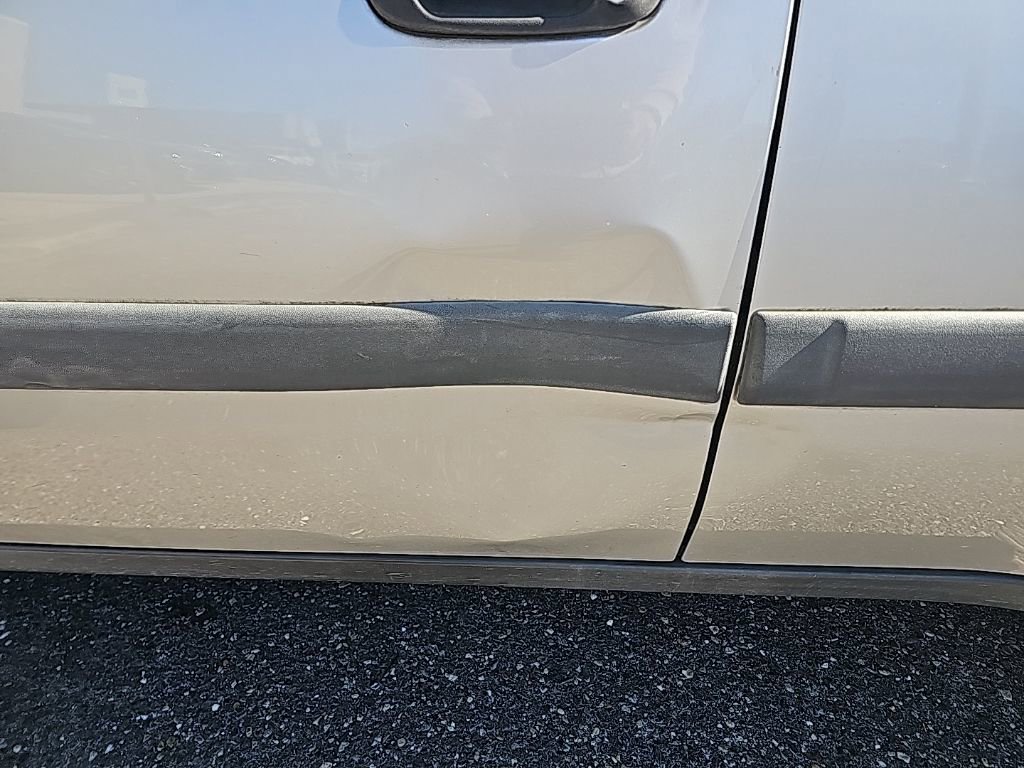 Used 2005 Chevrolet TrailBlazer LS w/ LS Preferred Equipment Group image 2