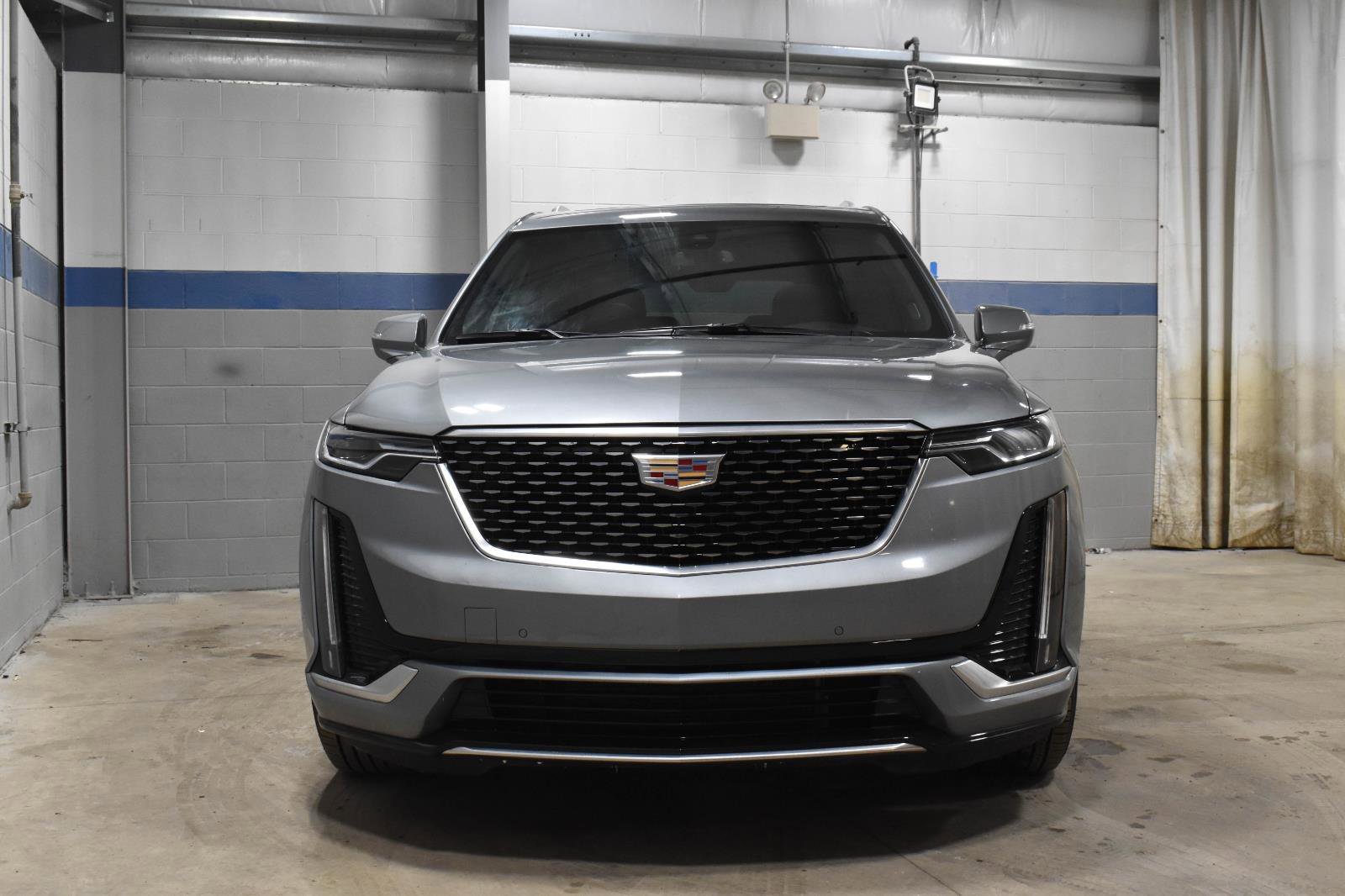 Certified 2025 Cadillac XT6 Premium Luxury image 33