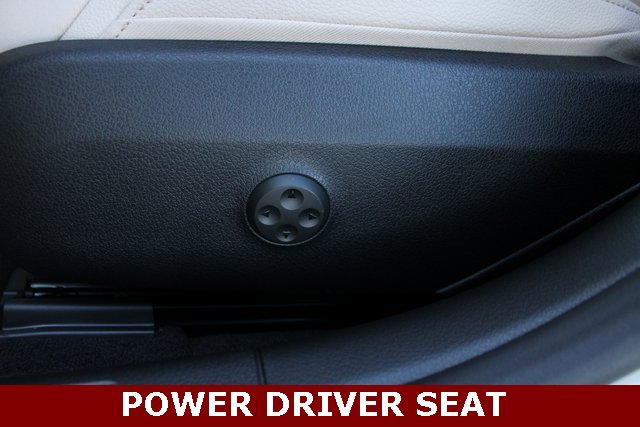 New 2025 Mercedes-Benz C 300 4MATIC Sedan image 13