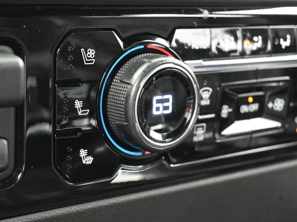 Used 2022 Chevrolet Silverado 1500 High Country image 34