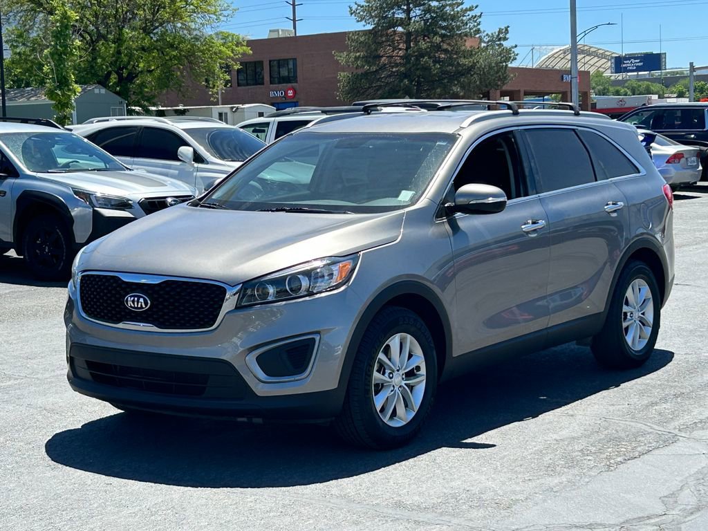 Used 2016 Kia Sorento FWD w/ LX Convenience Package image 9