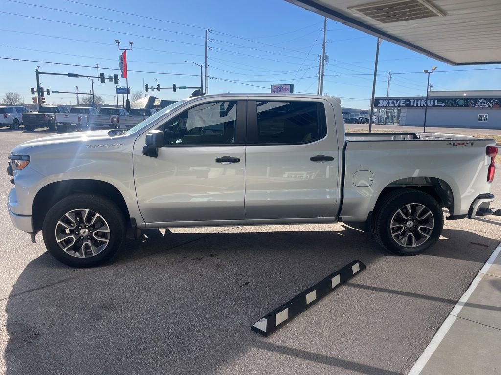 Used 2022 Chevrolet Silverado 1500 Custom image 6