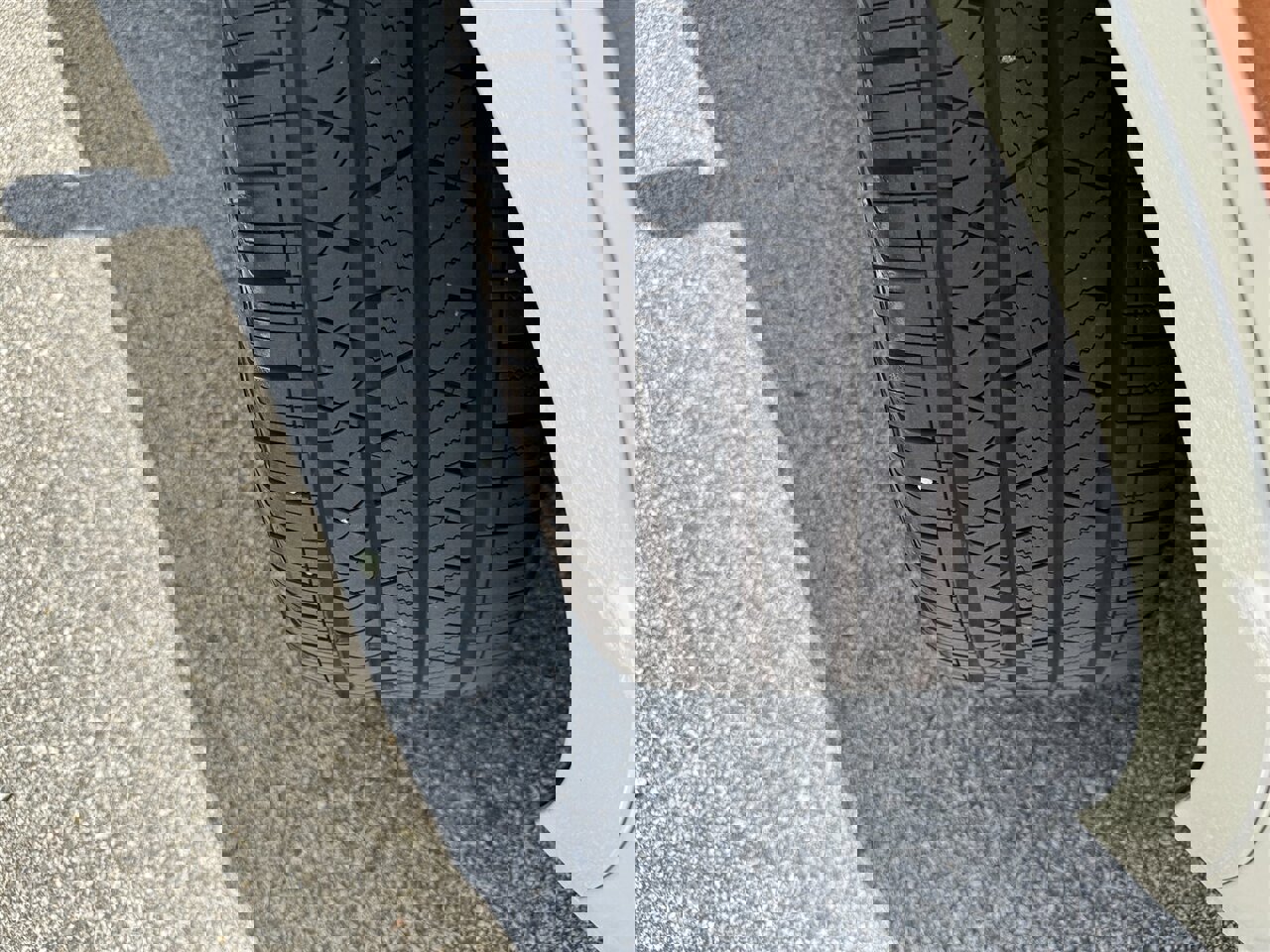 Used 2023 BMW X7 xDrive40i w/ Premium Package image 41