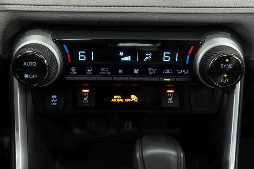 Used 2025 Toyota RAV4 XLE w/ Convenience Package AWD/4WD image 19